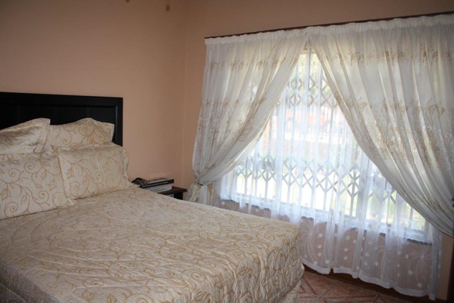 4 Bedroom Property for Sale in Carters Glen Northern Cape